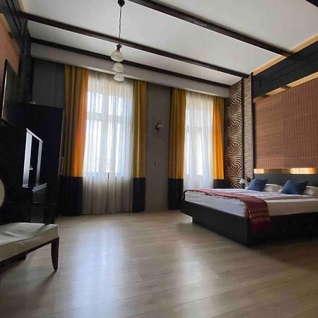 Safari Royal Apartment Oradea Dış mekan fotoğraf